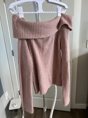 H&M Dusty Rose Off-the-Shoulder Ribbed Sweater